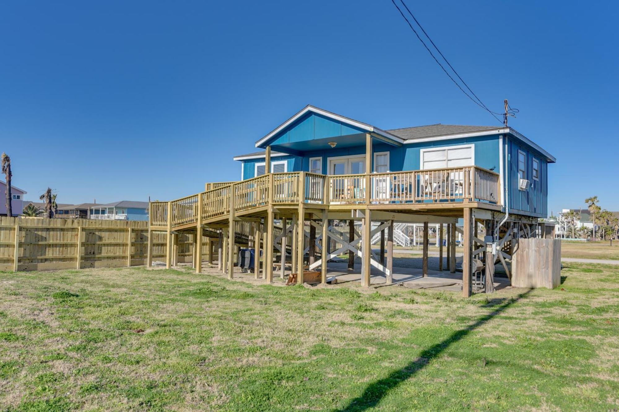 Second-Row Surfside Beach House Newly Renovated! Extérieur photo